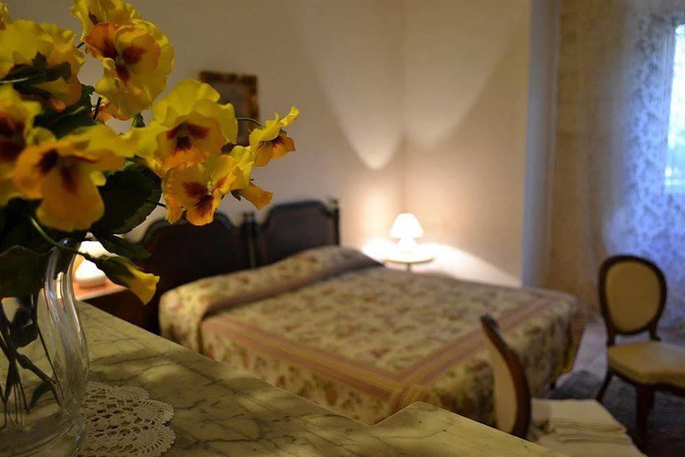 Bed and Breakfast Palazzo Vecchio à Marittima Extérieur photo